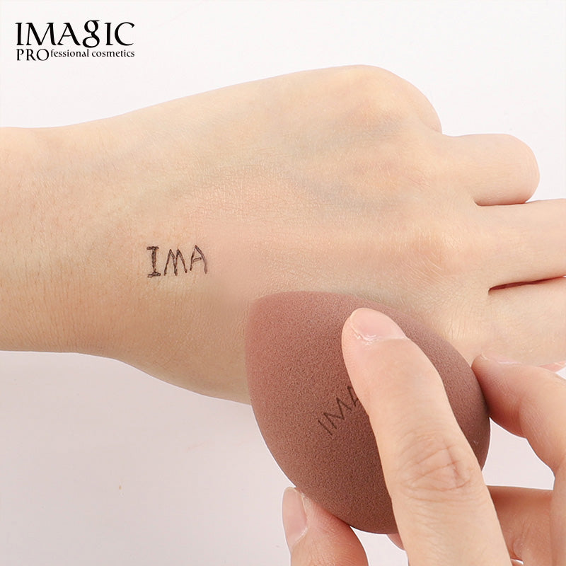 IMAGIC MATTE FINISH LONG WEARING FOUNDAION