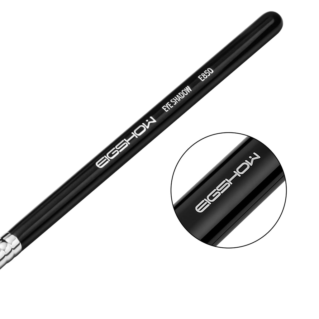 E850 Brush for applying eyeshadows