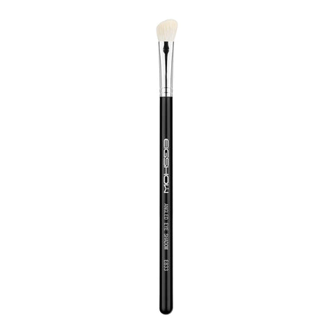 E833 - ANGLED EYE SHADOW BRUSH - EIGSHOW Beauty