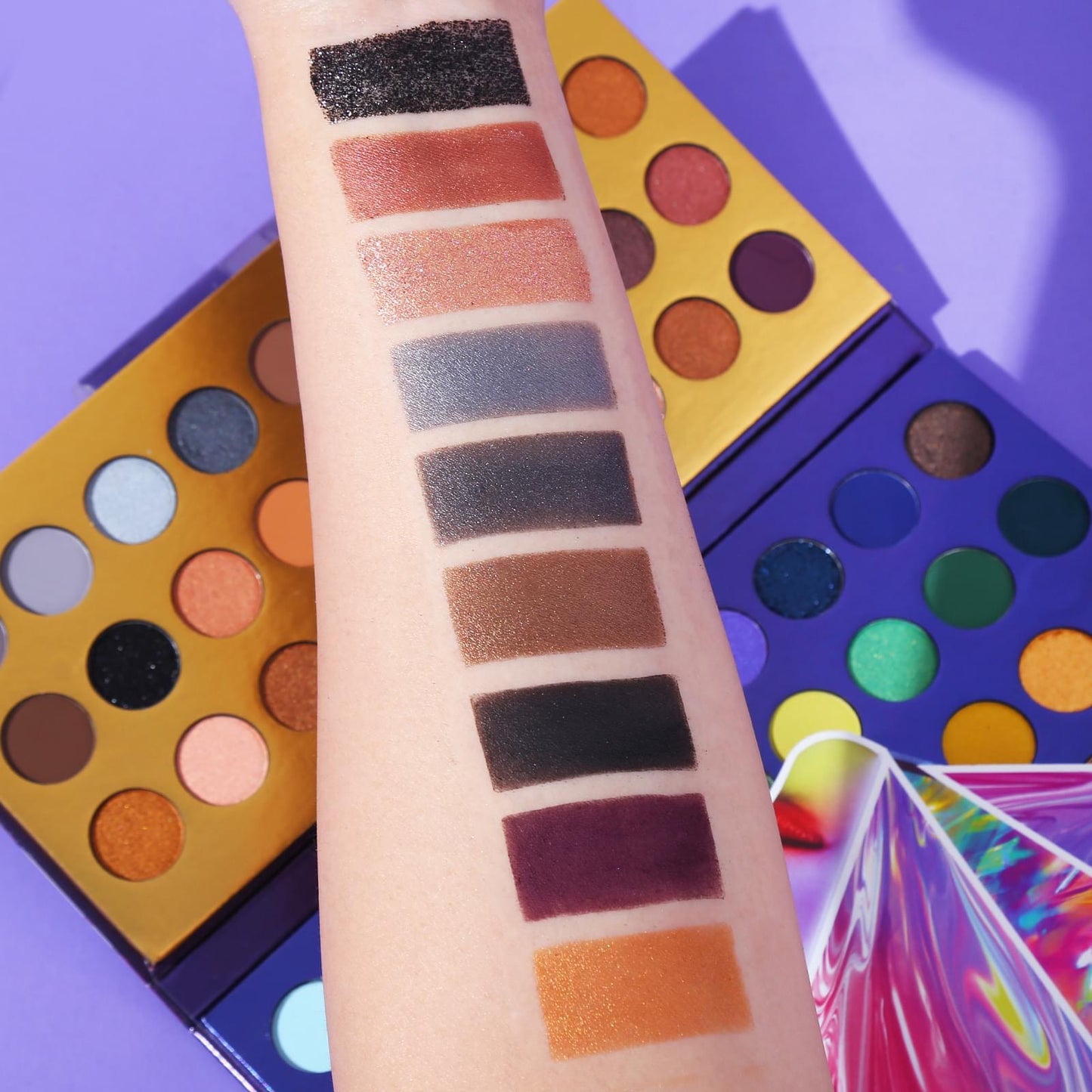 UCANBE MIRROR EYESHADOW PALETTE 114 COLORS