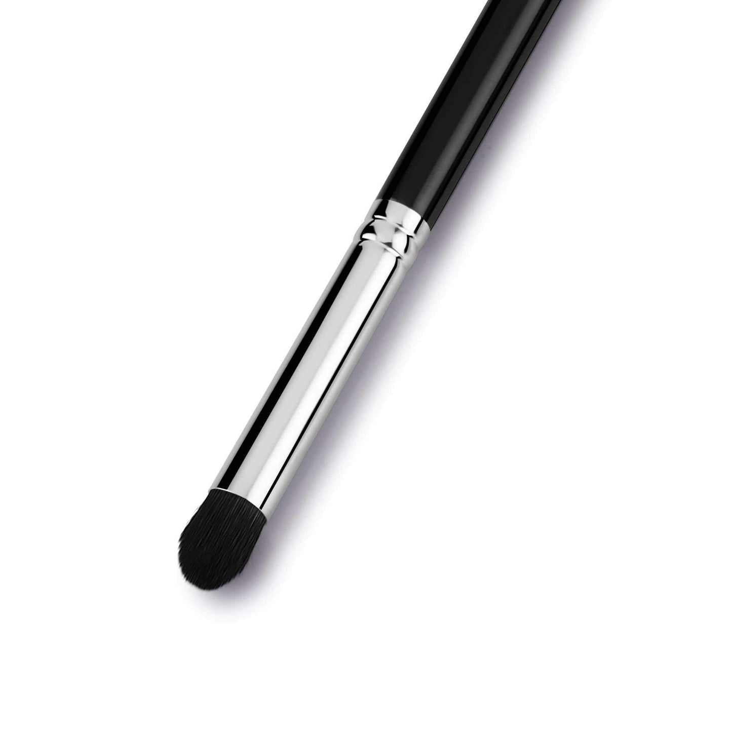 E814 - SMALL SMUDGE BRUSH - EIGSHOW Beauty