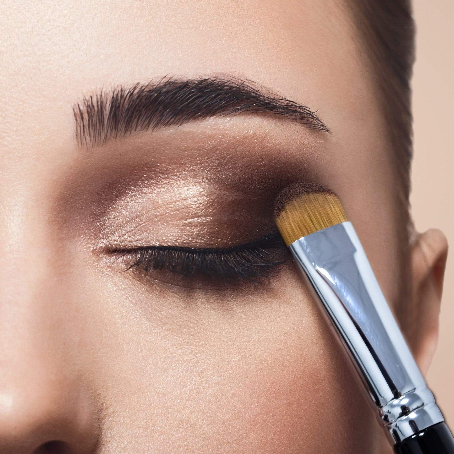 E829 - EYE SHADOW BRUSH - EIGSHOW Beauty