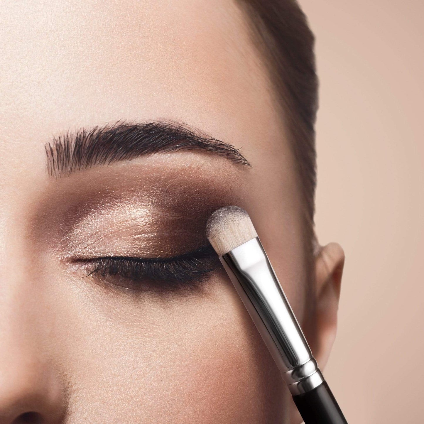 E830 - EYE SHADOW BRUSH - EIGSHOW Beauty