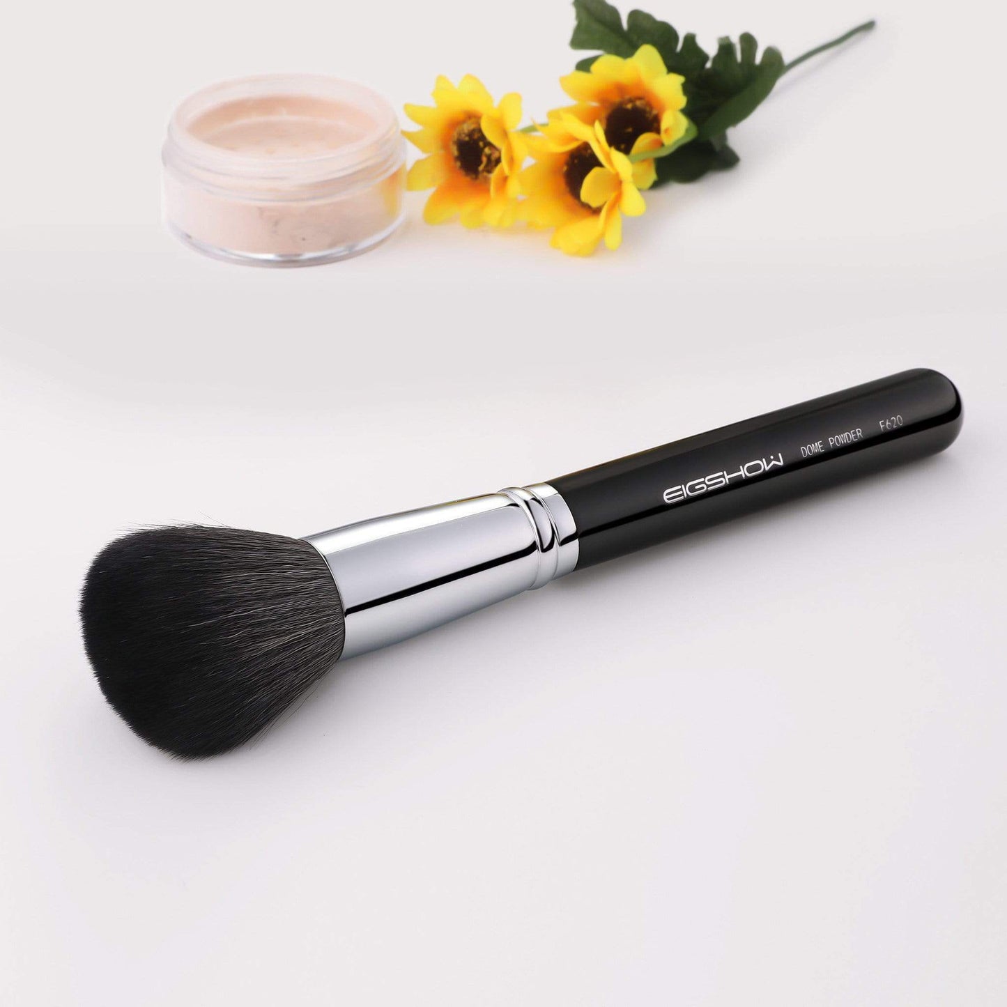 F620 - DOME POWDER BRUSH - EIGSHOW Beauty