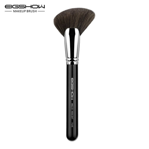 F648 ANGLED BRUSH FOR BLUSH POWDER